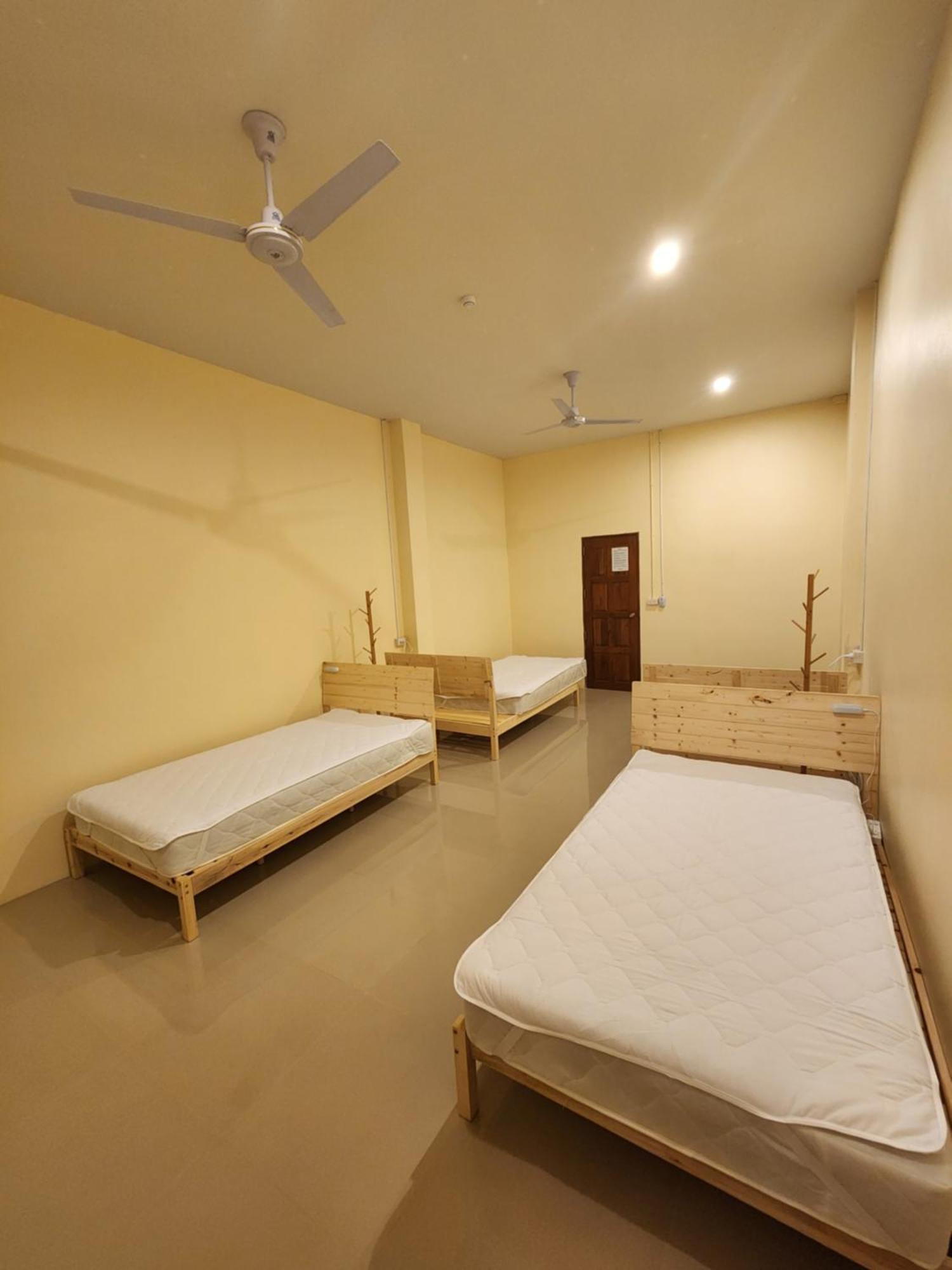 Skypearl Guesthouse & Pub Koh Tao Exterior photo