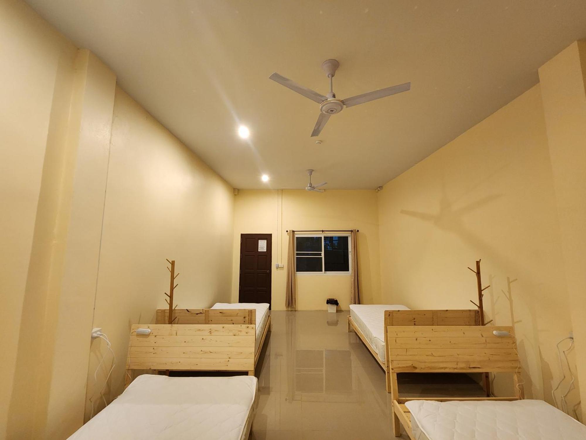 Skypearl Guesthouse & Pub Koh Tao Exterior photo
