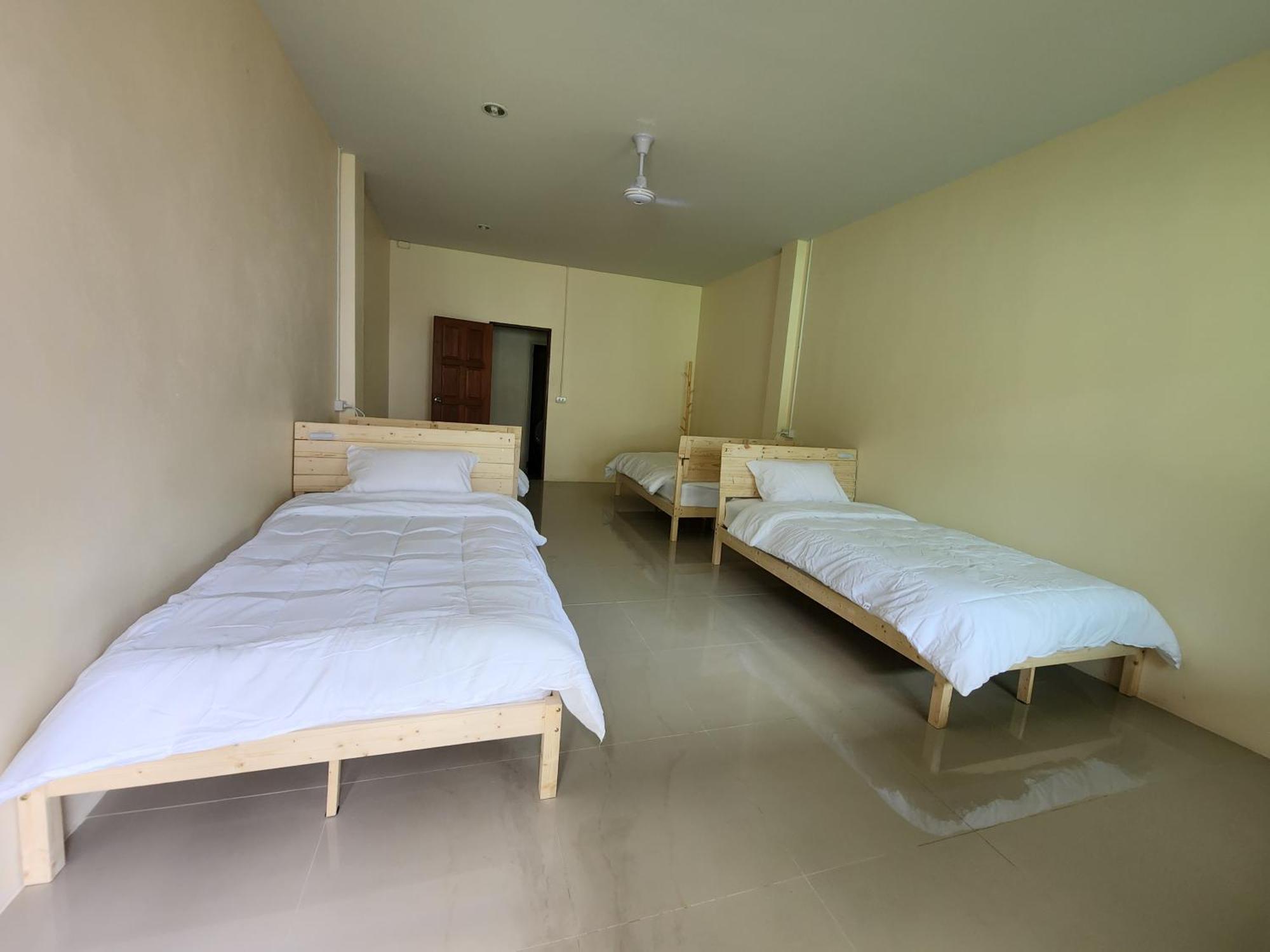 Skypearl Guesthouse & Pub Koh Tao Exterior photo