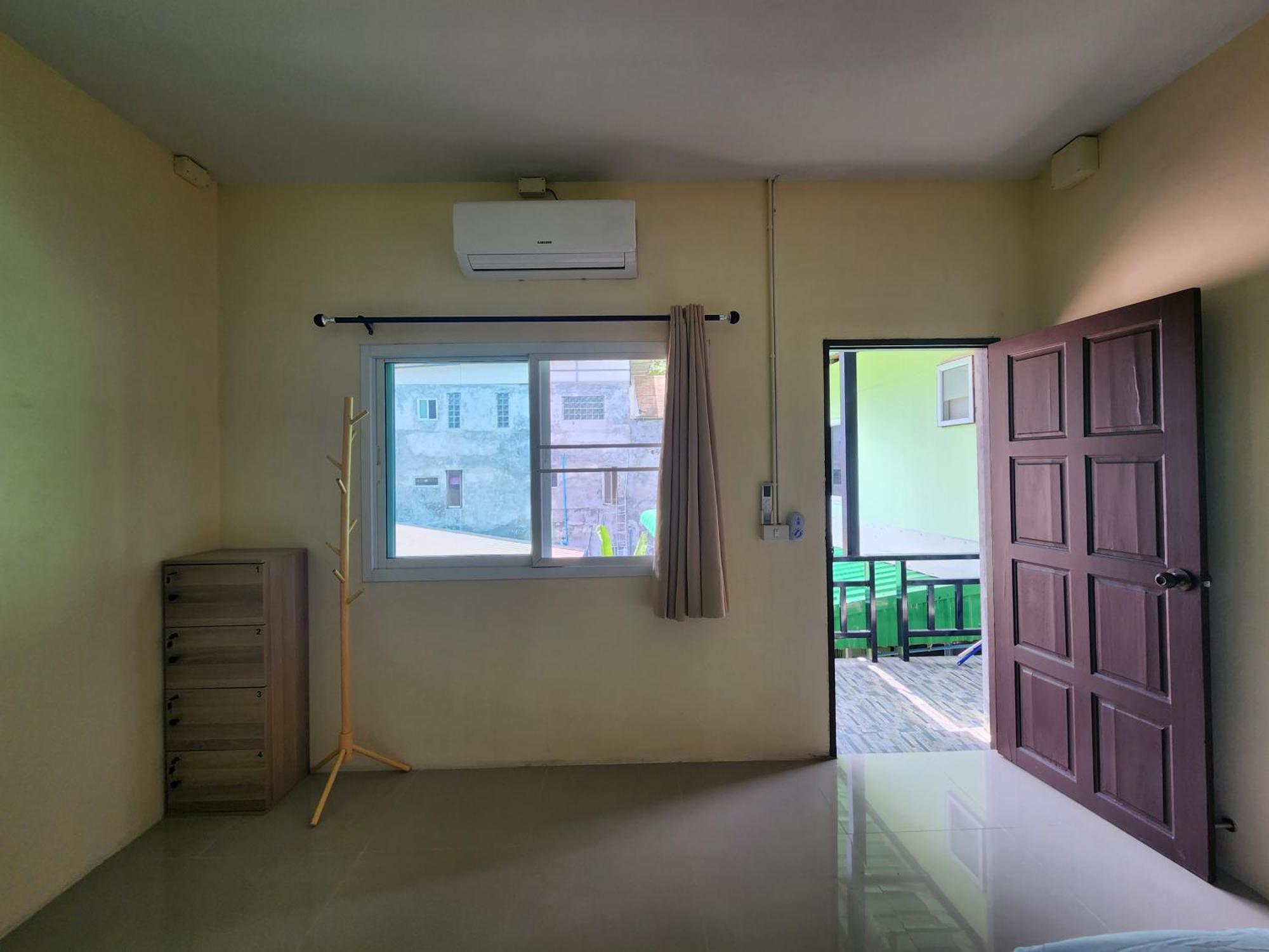 Skypearl Guesthouse & Pub Koh Tao Exterior photo