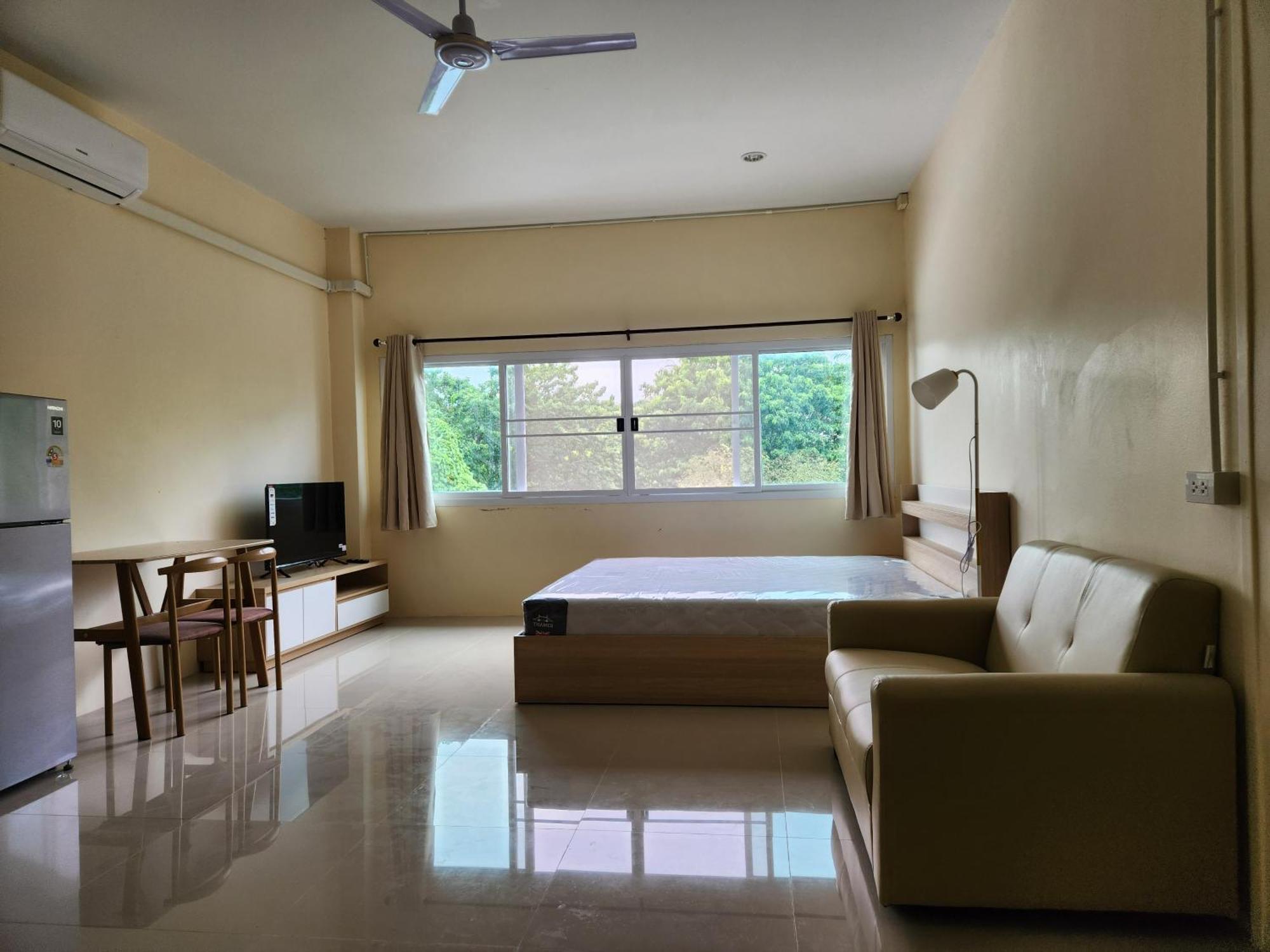 Skypearl Guesthouse & Pub Koh Tao Exterior photo