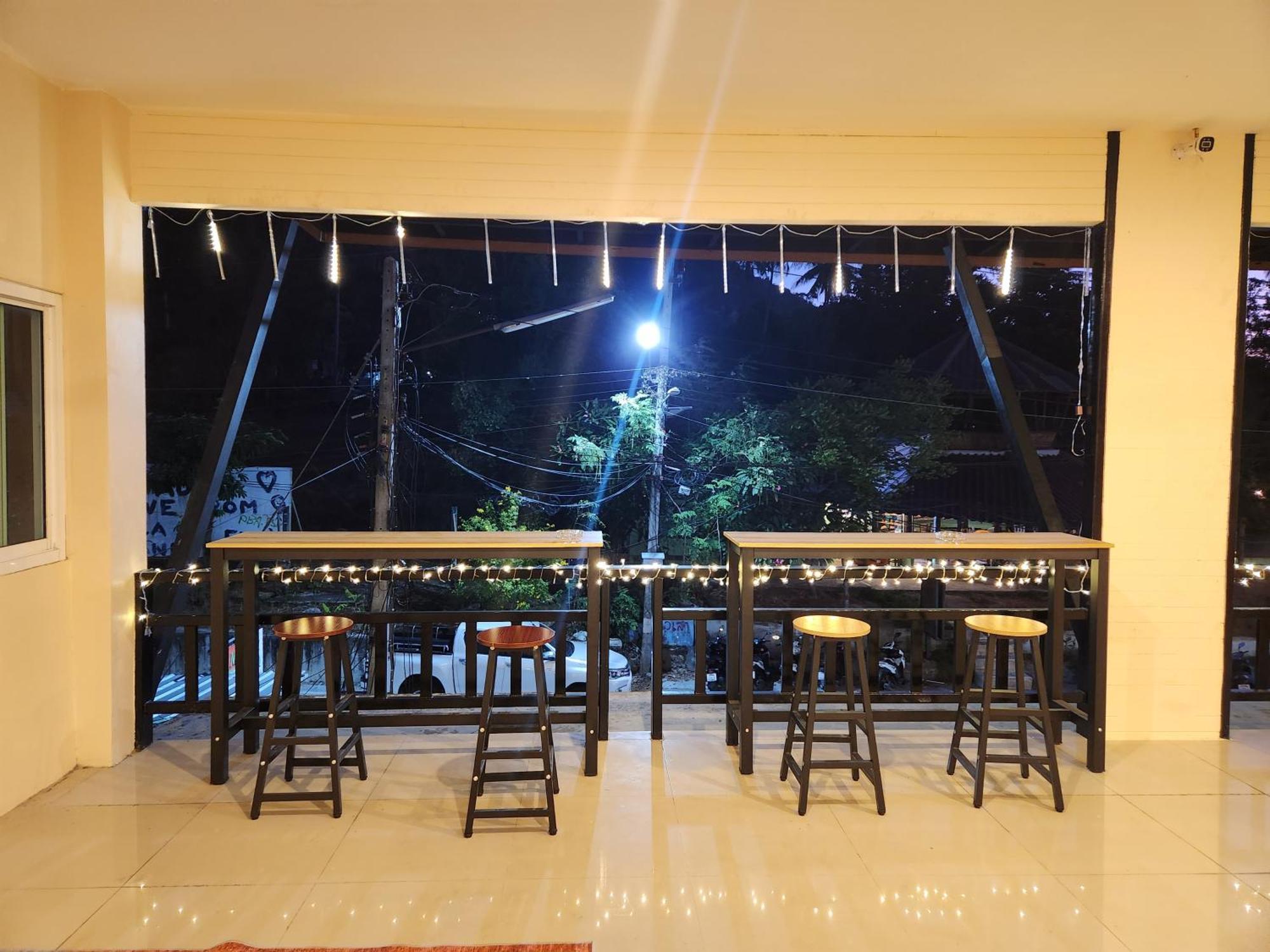 Skypearl Guesthouse & Pub Koh Tao Exterior photo